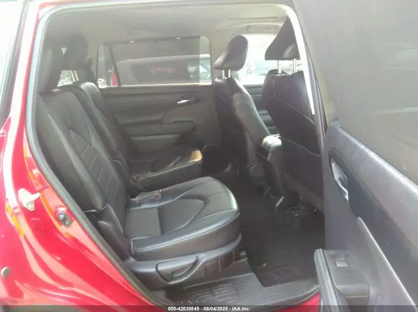 5TDGZRBH0NS561170 2022 TOYOTA HIGHLANDER - Image 8