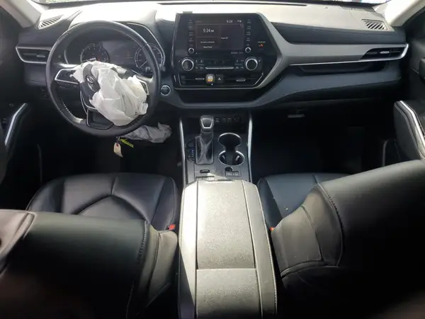 5TDGZRBH0NS563064 2022 TOYOTA HIGHLANDER - Image 8