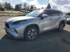 5TDGZRBH0NS565185 2022 TOYOTA HIGHLANDER