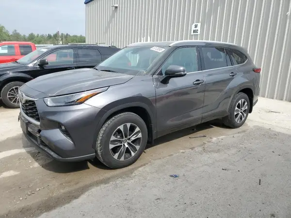 5TDGZRBH0NS572914 2022 TOYOTA HIGHLANDER - Image 1
