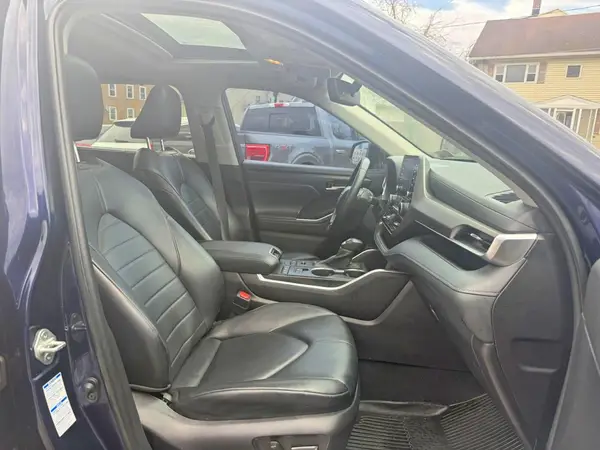 5TDGZRBH0NS579930 2022 TOYOTA HIGHLANDER - Image 8