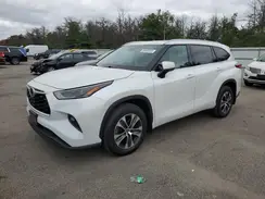 5TDGZRBH0NS588174 2022 TOYOTA HIGHLANDER