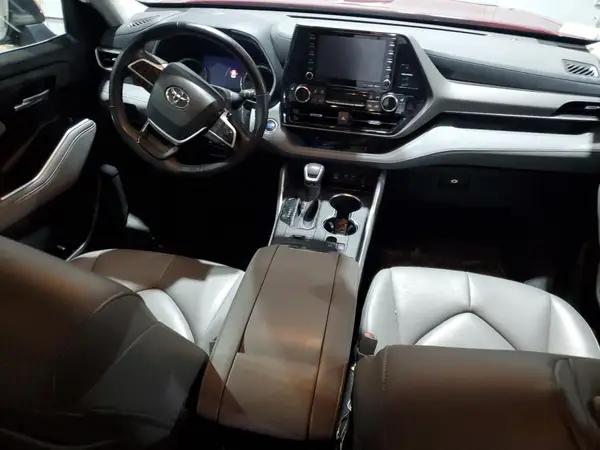 5TDGZRBH0NS591866 2022 TOYOTA HIGHLANDER - Image 8