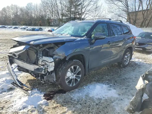 5TDGZRBH0NS594167 2022 TOYOTA HIGHLANDER - Image 1