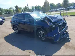 5TDGZRBH0NS596193 2022 TOYOTA HIGHLANDER