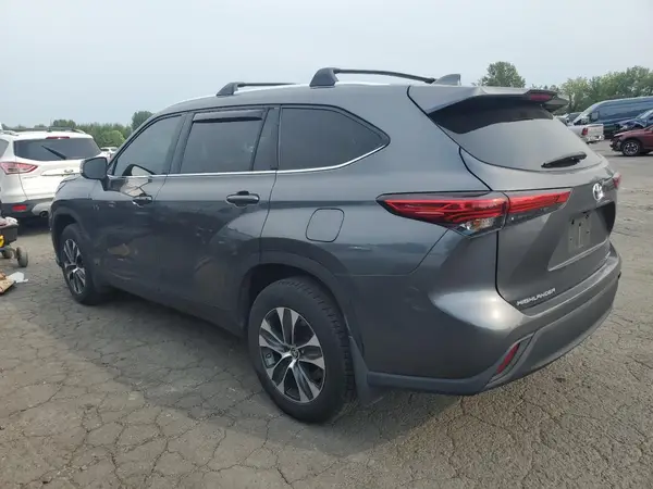 5TDGZRBH1LS010274 2020 TOYOTA HIGHLANDER - Image 2
