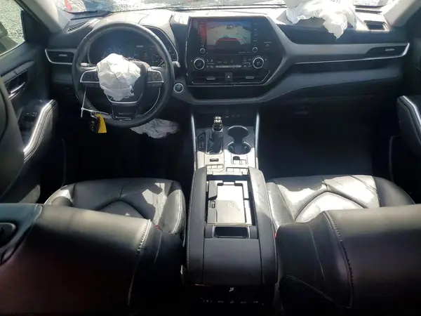 5TDGZRBH1MS085204 2021 TOYOTA HIGHLANDER - Image 8