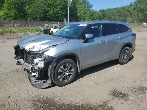 5TDGZRBH1MS094940 2021 TOYOTA HIGHLANDER - Image 1