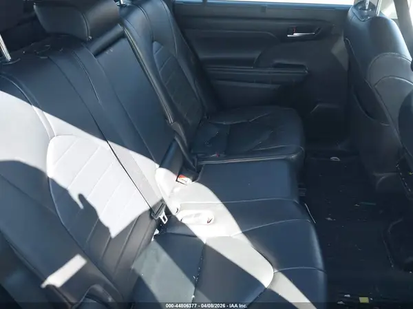 5TDGZRBH1MS151279 2021 TOYOTA HIGHLANDER - Image 8