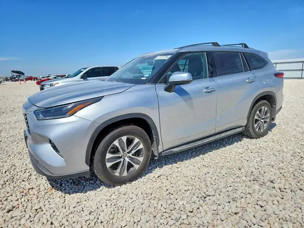 5TDGZRBH1MS152514 2021 TOYOTA HIGHLANDER - Image 1
