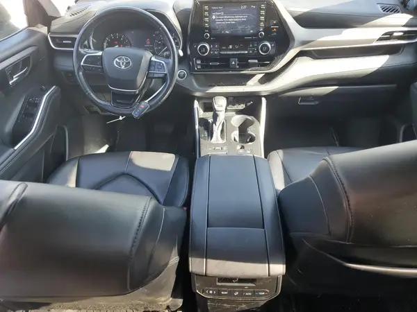 5TDGZRBH1MS528757 2021 TOYOTA HIGHLANDER - Image 8