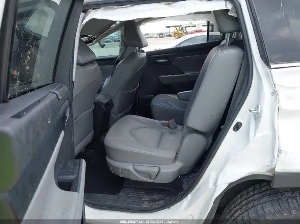 5TDGZRBH1MS532629 2021 TOYOTA HIGHLANDER - Image 8