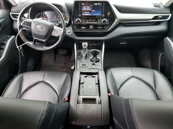 5TDGZRBH1MS538589 2021 TOYOTA HIGHLANDER - Image 8