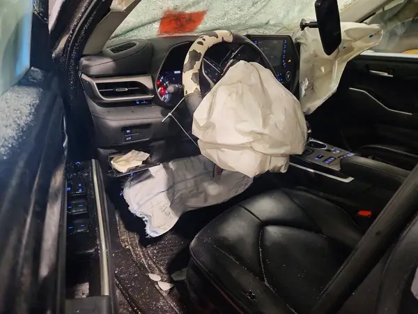 5TDGZRBH1MS541461 2021 TOYOTA HIGHLANDER - Image 8