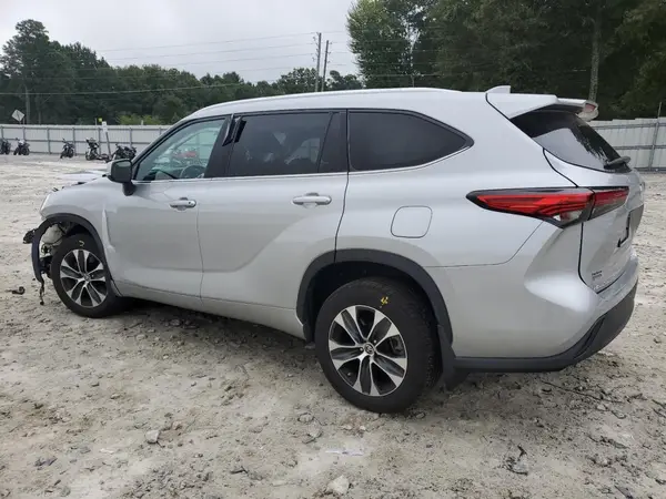 5TDGZRBH1MS544201 2021 TOYOTA HIGHLANDER - Image 2