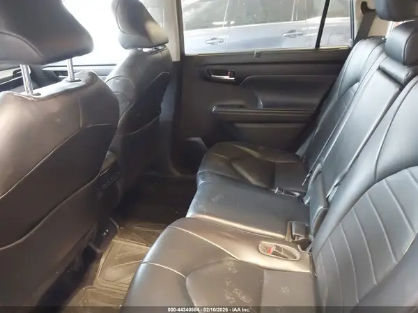5TDGZRBH1MS548832 2021 TOYOTA HIGHLANDER - Image 8