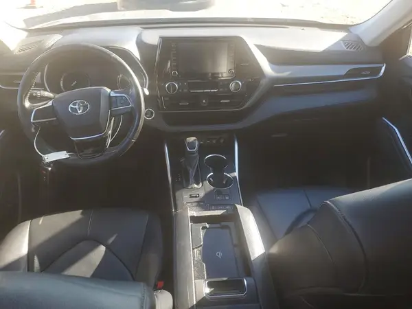 5TDGZRBH1MS557045 2021 TOYOTA HIGHLANDER - Image 8