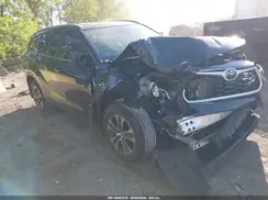 5TDGZRBH1NS178256 2022 TOYOTA HIGHLANDER