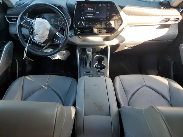 5TDGZRBH1NS206265 2022 TOYOTA HIGHLANDER - Image 8