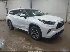 5TDGZRBH1NS232817 2022 TOYOTA HIGHLANDER