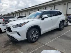 5TDGZRBH1NS242389 2022 TOYOTA HIGHLANDER