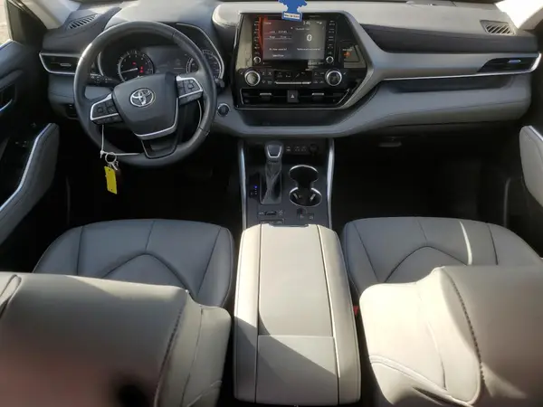 5TDGZRBH1NS243672 2022 TOYOTA HIGHLANDER - Image 8