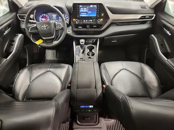 5TDGZRBH1NS248872 2022 TOYOTA HIGHLANDER - Image 8