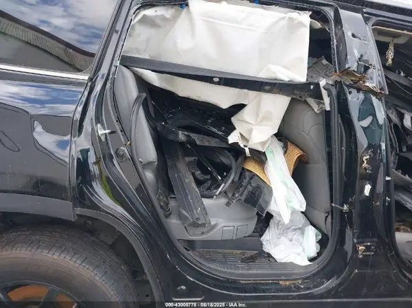 5TDGZRBH1NS256339 2022 TOYOTA HIGHLANDER - Image 8