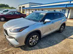 5TDGZRBH1NS561131 2022 TOYOTA HIGHLANDER
