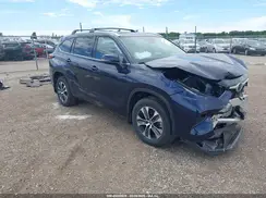 5TDGZRBH1NS567785 2022 TOYOTA HIGHLANDER