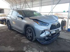5TDGZRBH1NS568368 2022 TOYOTA HIGHLANDER