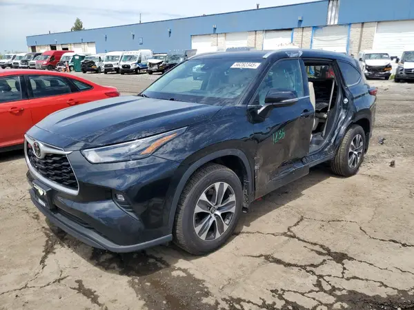 5TDGZRBH1NS570024 2022 TOYOTA HIGHLANDER - Image 1