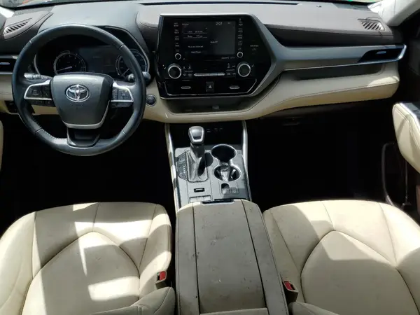 5TDGZRBH1NS570024 2022 TOYOTA HIGHLANDER - Image 8
