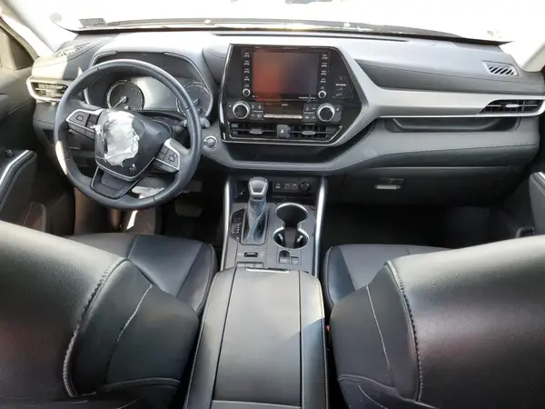 5TDGZRBH1NS571920 2022 TOYOTA HIGHLANDER - Image 8