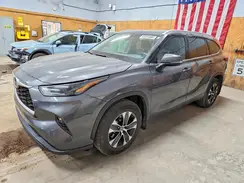 5TDGZRBH1NS573909 2022 TOYOTA HIGHLANDER