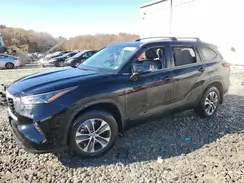 5TDGZRBH1NS579192 2022 TOYOTA HIGHLANDER