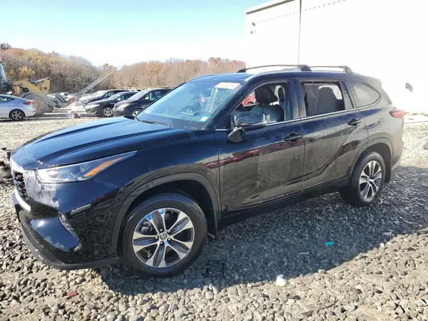 5TDGZRBH1NS579192 2022 TOYOTA HIGHLANDER - Image 1
