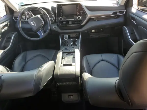 5TDGZRBH1NS579192 2022 TOYOTA HIGHLANDER - Image 8