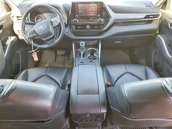 5TDGZRBH1NS581055 2022 TOYOTA HIGHLANDER - Image 8