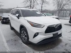 5TDGZRBH1NS586725 2022 TOYOTA HIGHLANDER