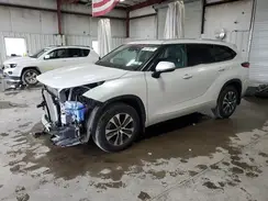 5TDGZRBH1NS587762 2022 TOYOTA HIGHLANDER