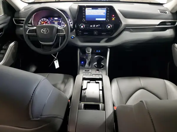 5TDGZRBH1NS588443 2022 TOYOTA HIGHLANDER - Image 8