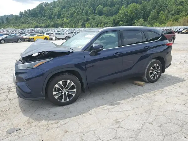 5TDGZRBH1NS589723 2022 TOYOTA HIGHLANDER - Image 1