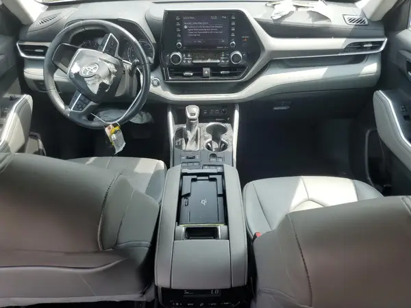 5TDGZRBH1NS589723 2022 TOYOTA HIGHLANDER - Image 8