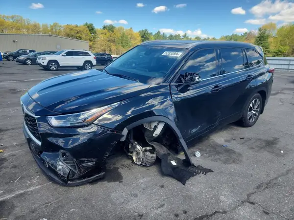 5TDGZRBH1NS595862 2022 TOYOTA HIGHLANDER - Image 1