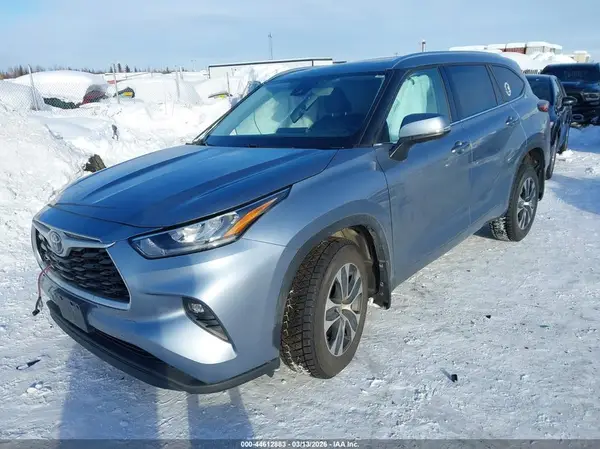 5TDGZRBH2LS014110 2020 TOYOTA HIGHLANDER - Image 2