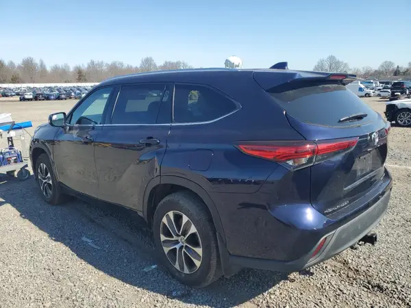 5TDGZRBH2LS016245 2020 TOYOTA HIGHLANDER - Image 2