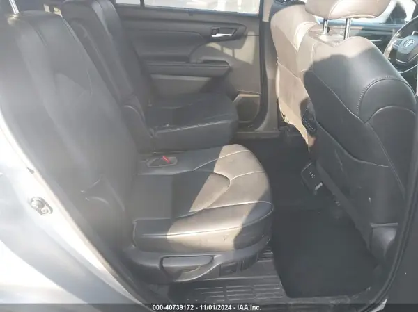 5TDGZRBH2LS017377 2020 TOYOTA HIGHLANDER - Image 8