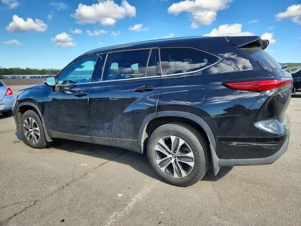5TDGZRBH2LS017881 2020 TOYOTA HIGHLANDER - Image 2