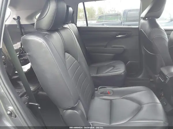 5TDGZRBH2LS050136 2020 TOYOTA HIGHLANDER - Image 8